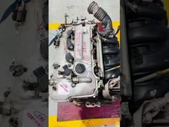 2ZR-Motorvitrine