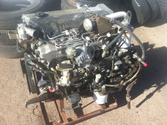 Guter Preis Gebrauchte 4HE1 Isuzu Motorersatzteile 99,2 / 4000 KW (PS) / U/min Leistung 6 Zylinder Online