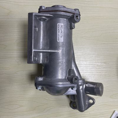 Guter Preis ME014776 Ölkühlerbaugruppe für Mitsubishi 4D30 4D31 Motor Online